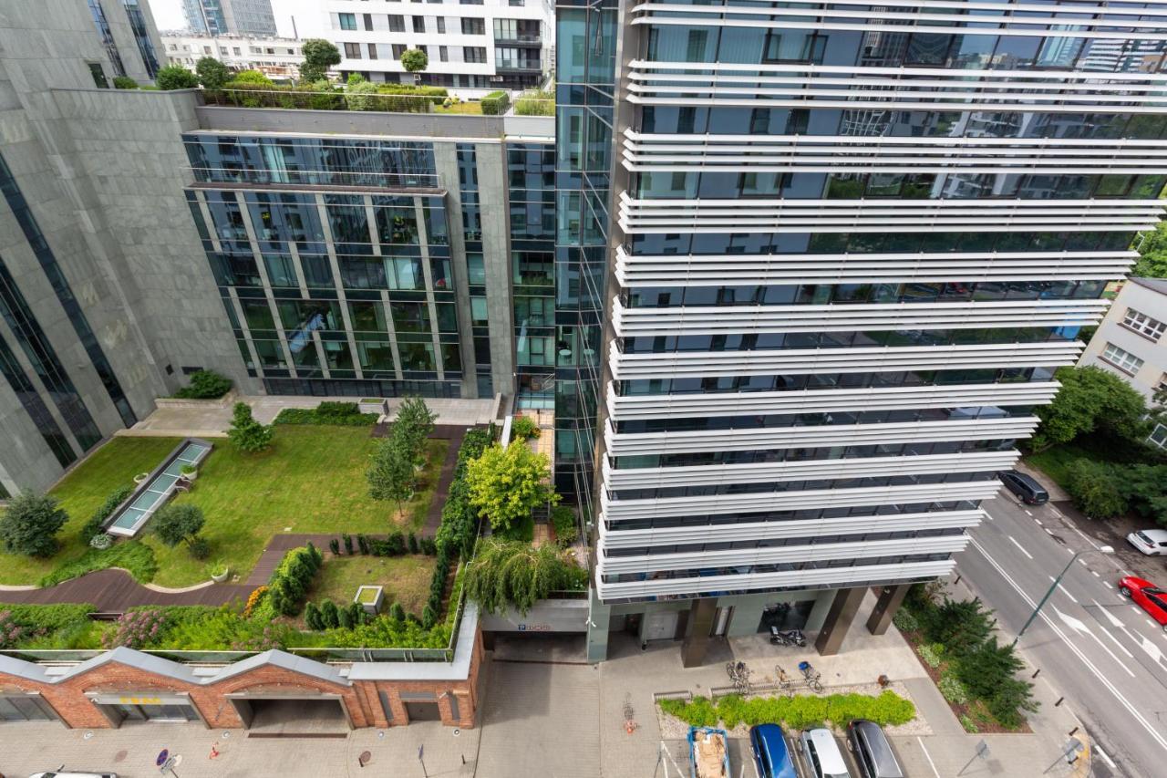 City Center Apartments Grzybowska With Parking By Noclegi Renters Warszawa Exteriör bild